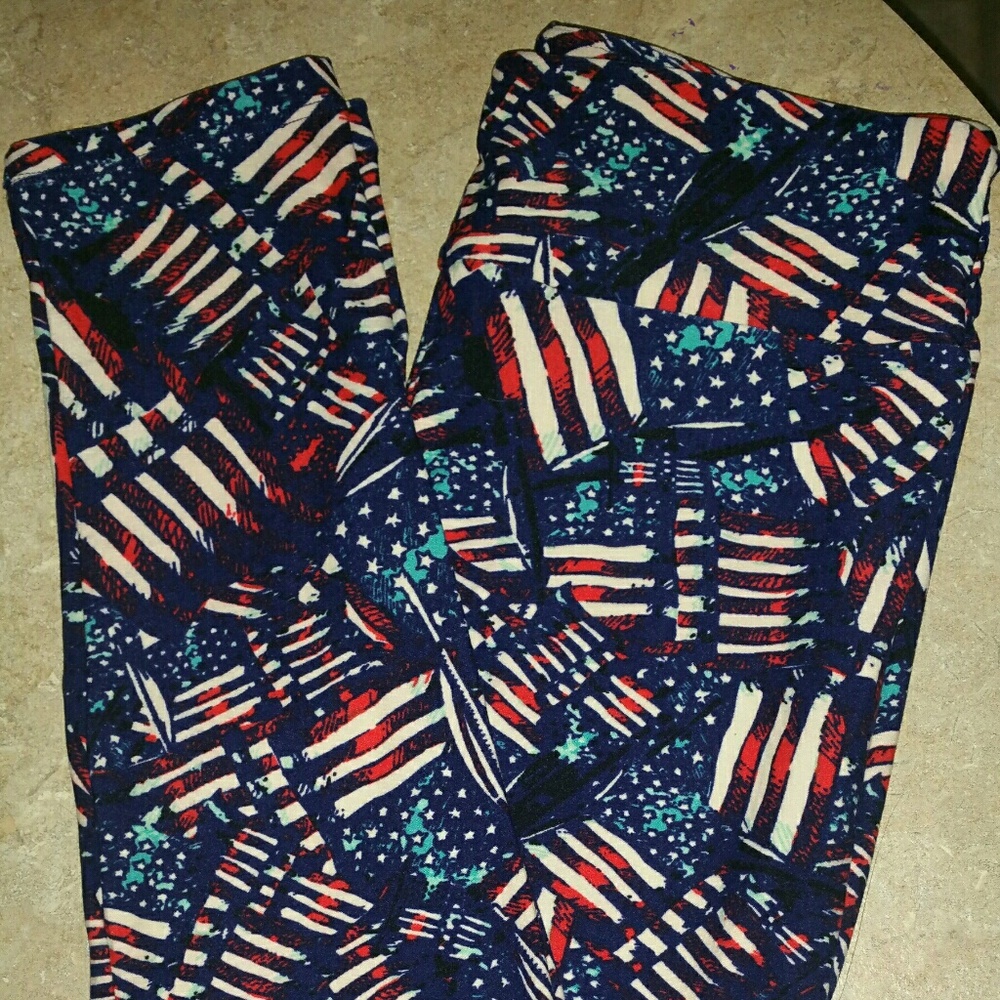 BNWT OS AMERICANA LEGGINGS